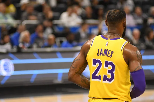 NBA战报：布伦森33分，尼克斯146-112狂胜爵士