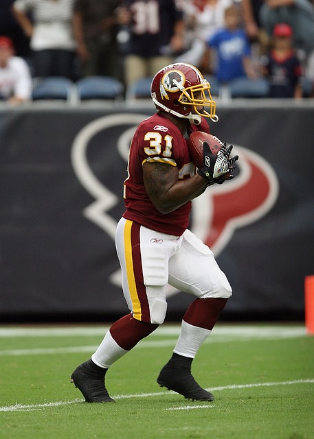 僅引起了球 僅引起了球